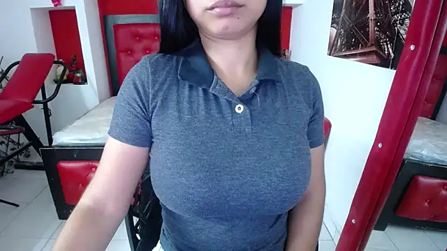 Letty Plugxo online show from September 17, 12:18 pm