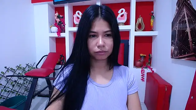 Snapshot of Letty_Plugxo chatting on October 28, 12:15 pm Letty Plugxo online show from October 28, 12:15 pm