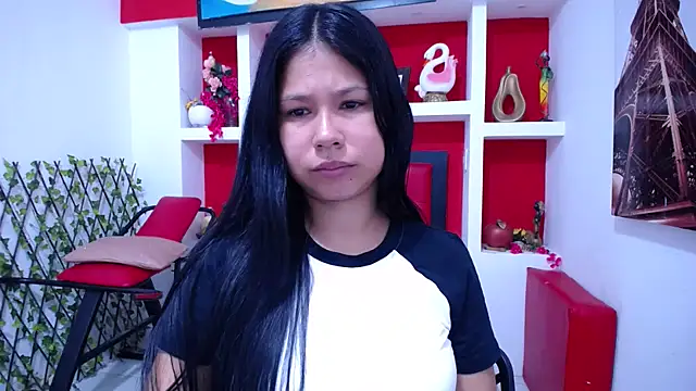 Snapshot of Letty_Plugxo chatting on January 6, 1:48 pm Letty Plugxo online show from January 6, 1:48 pm