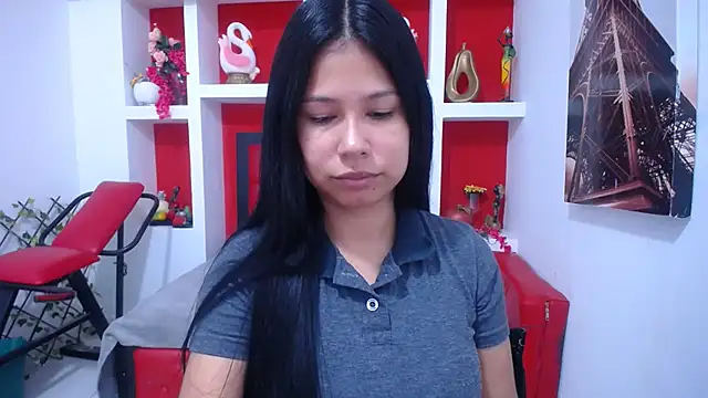 Letty Plugxo online show from October 17, 12:18 pm