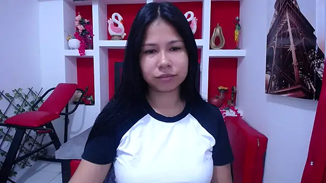 Letty Plugxo online show from October 9, 12:38 pm