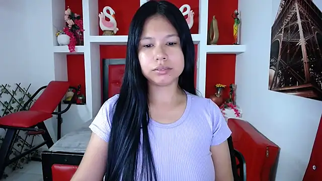 Letty Plugxo online show from September 24, 12:00 pm