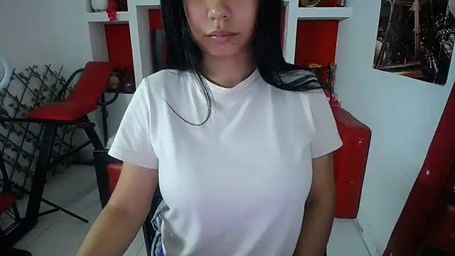 Letty Plugxo online show from September 18, 12:19 pm