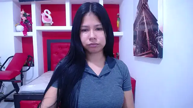 Letty Plugxo online show from October 21, 12:15 pm