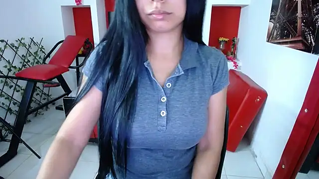 Letty Plugxo online show from September 16, 12:17 pm