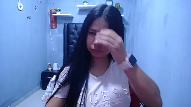 Letty Plugxo online show from March 30, 1:45 pm