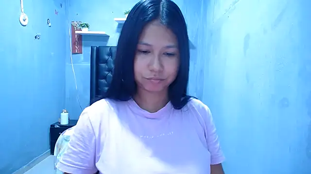 Snapshot of Letty_Plugxo chatting on June 12, 3:32 pm Letty Plugxo online show from June 12, 3:32 pm