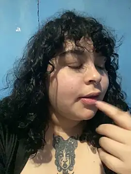 Kimberliprivv online show from May 15, 9:24 pm