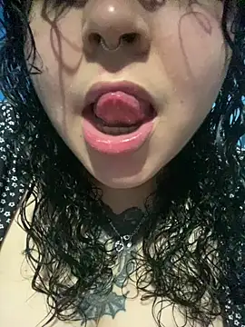 Kimberliprivv online show from July 10, 5:13 pm
