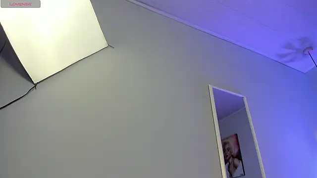 ScarletGV online show from March 20, 5:30 am