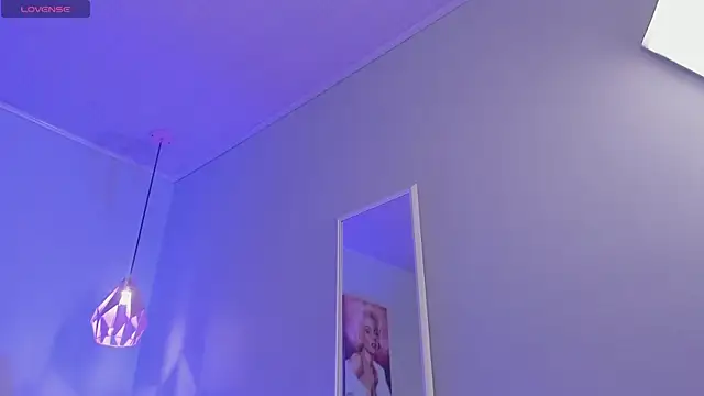 ScarletGV online show from January 8, 5:46 am