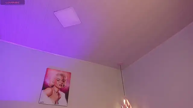 ScarletGV online show from March 16, 5:15 am