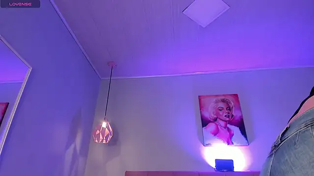 ScarletGV online show from November 26, 4:45 am