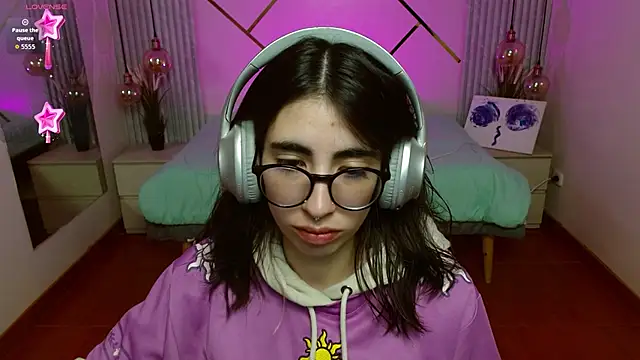 LenaRoses online show from January 31, 8:07 pm