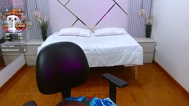 LenaRoses online show from October 23, 8:18 pm