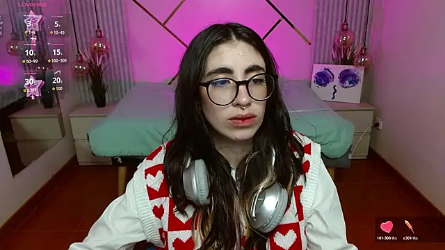 LenaRoses online show from February 6, 9:22 pm