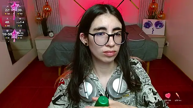 LenaRoses online show from April 14, 6:24 pm