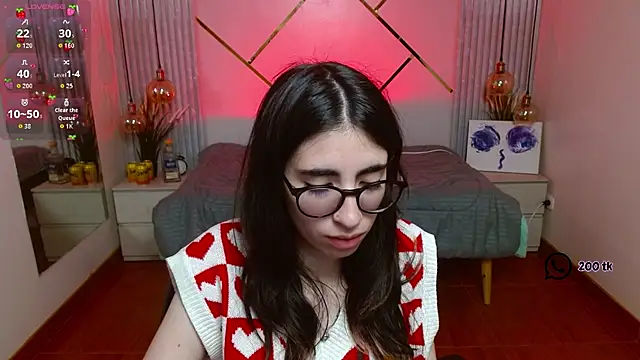 Snapshot of LenaRoses chatting on July 3, 8:15 pm LenaRoses online show from July 3, 8:15 pm