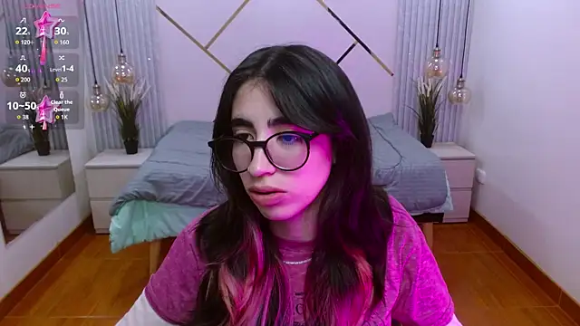 LenaRoses online show from December 5, 6:06 pm