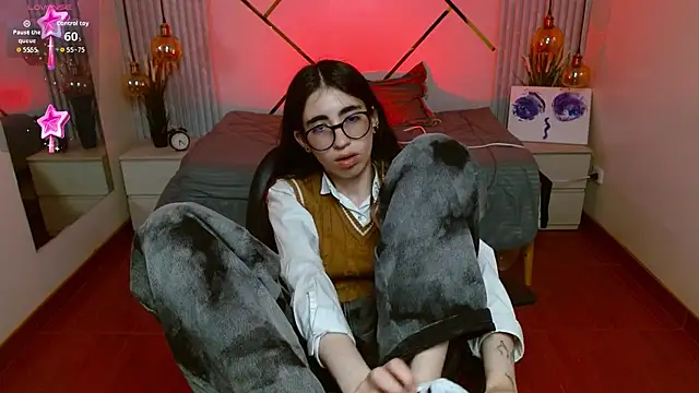 LenaRoses online show from April 13, 8:13 pm