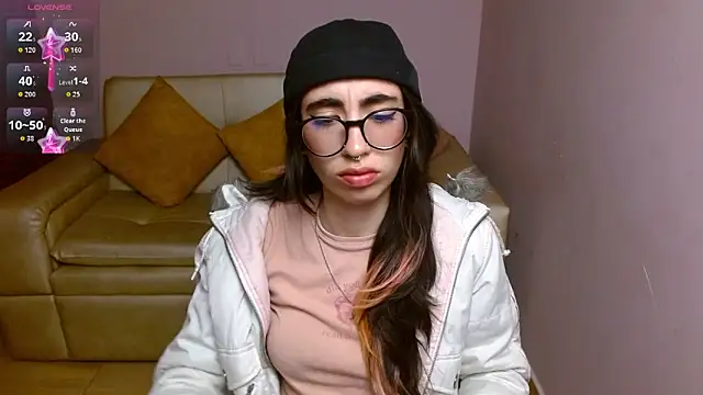LenaRoses online show from April 2, 2:13 pm