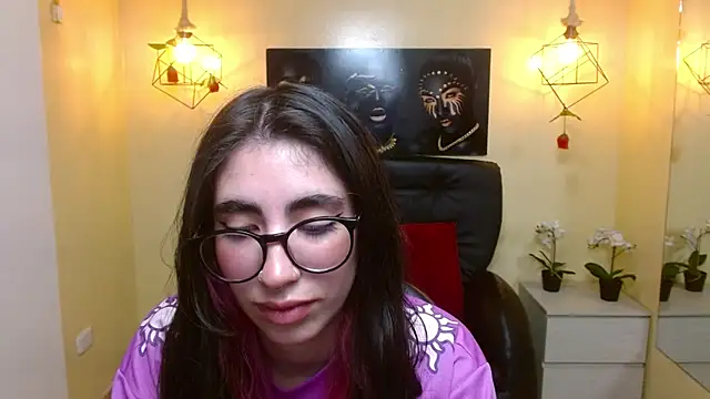 Snapshot of LenaRoses chatting on February 27, 9:25 pm LenaRoses online show from February 27, 9:25 pm