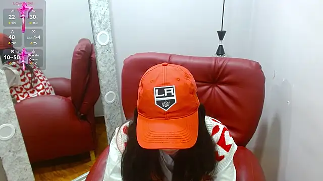 LenaRoses online show from April 15, 9:04 pm