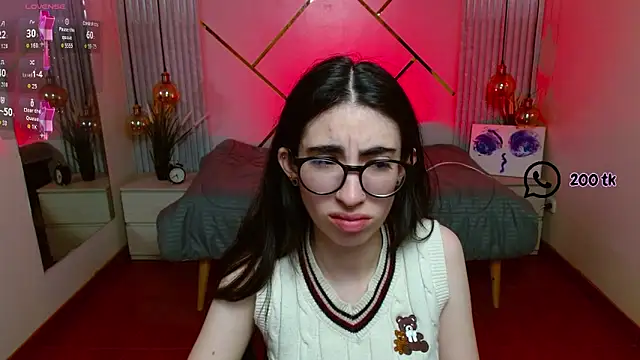LenaRoses online show from May 14, 7:33 pm