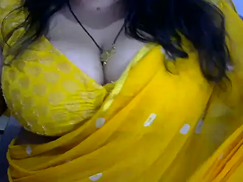 Snapshot of dramebaz_queen chatting on June 2, 7:03 pm dramebaz queen online show from June 2, 7:03 pm