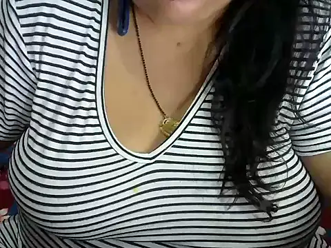 Snapshot of dramebaz_queen chatting on June 22, 5:43 pm dramebaz queen online show from June 22, 5:43 pm