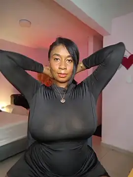HanaThompson online show from May 28, 5:08 pm