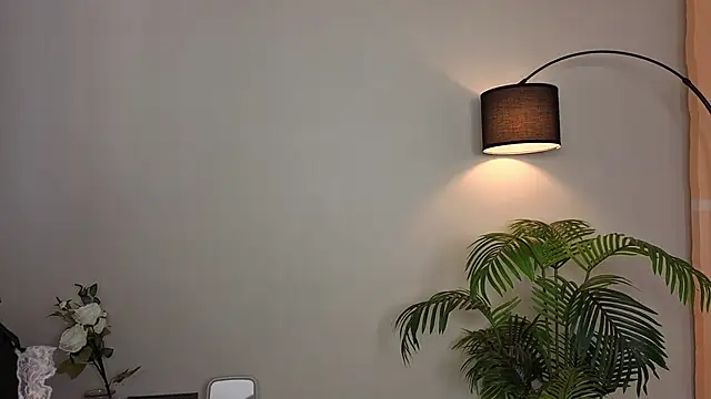 Naomi Girly online show from October 4, 4:14 am