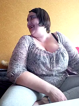 Snapshot of Liluboobs chatting on March 16, 10:33 am Liluboobs online show from March 16, 10:33 am