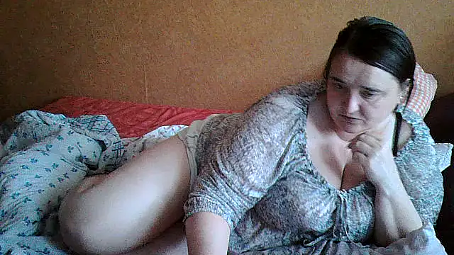 Snapshot of Liluboobs chatting on March 17, 5:45 am Liluboobs online show from March 17, 5:45 am