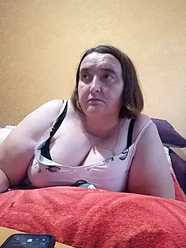 Snapshot of Liluboobs chatting on July 16, 5:10 pm Liluboobs online show from July 16, 5:10 pm