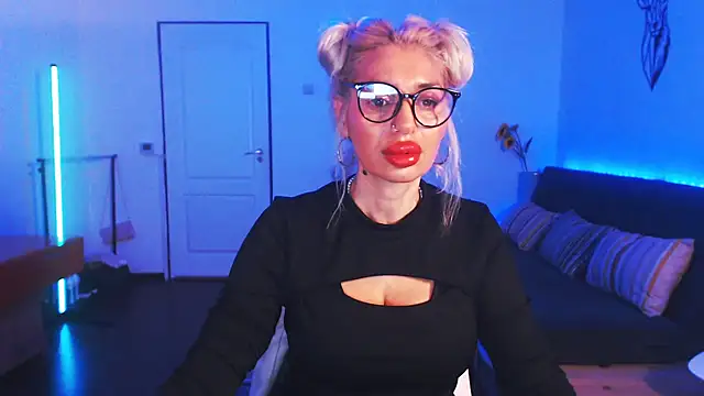 beauty chl0e online show from December 24, 9:11 pm