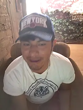GusssHOT online show from May 27, 6:48 pm
