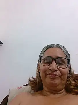  candi online show from June 3, 3:39 pm