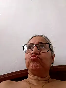  candi online show from December 18, 1:48 pm