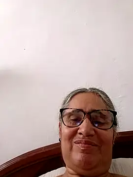  candi online show from March 28, 7:37 pm