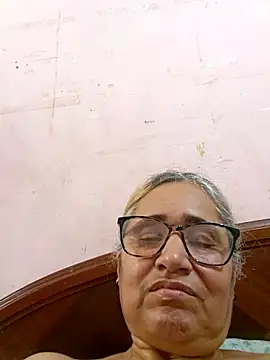  candi online show from October 28, 1:21 pm