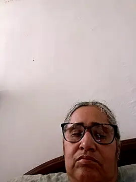  candi online show from April 21, 6:58 pm