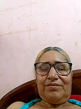  candi online show from September 19, 11:25 am