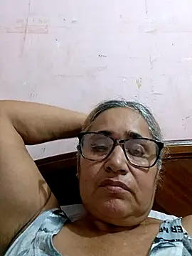  candi online show from November 11, 12:49 am