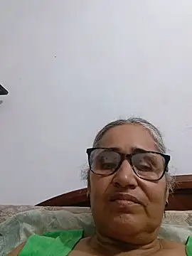  candi online show from May 24, 11:26 pm