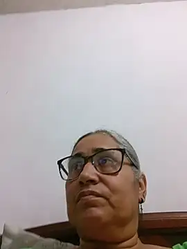  candi online show from June 17, 4:34 am
