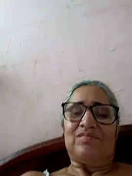  candi online show from November 11, 1:28 pm