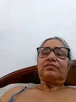  candi online show from April 8, 3:46 pm