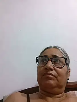  candi online show from June 1, 11:15 pm