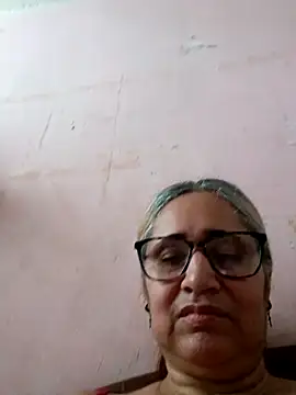  candi online show from November 18, 2:20 pm